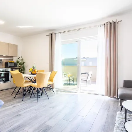 Apartamento Luxury Penthouse Papic With Jacuzzi & The View Split