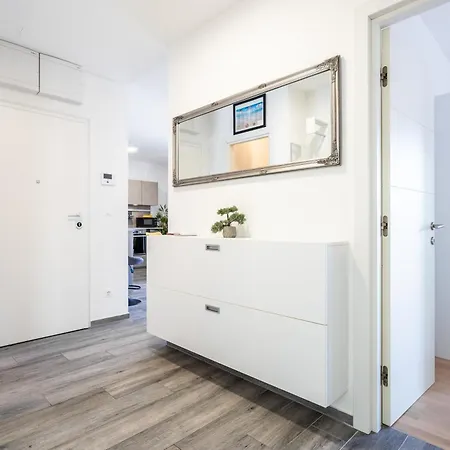 Luxury Penthouse Papic With Jacuzzi & The View * Split