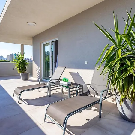 Apartamento Luxury Penthouse Papic With Jacuzzi & The View *