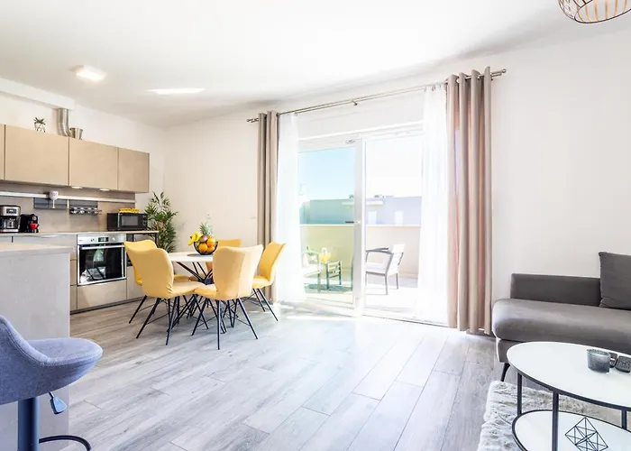 公寓 Luxury Penthouse Papic With Jacuzzi & The View 斯普利特