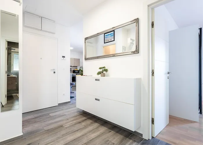 Luxury Penthouse Papic With Jacuzzi & The View * 斯普利特