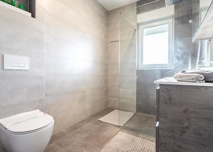 Luxury Penthouse Papic With Jacuzzi & The View * 斯普利特