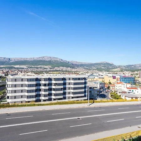 Luxury Penthouse Papic With Jacuzzi & The View *
