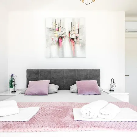 アパート Luxury Penthouse Papic With Jacuzzi & The View *